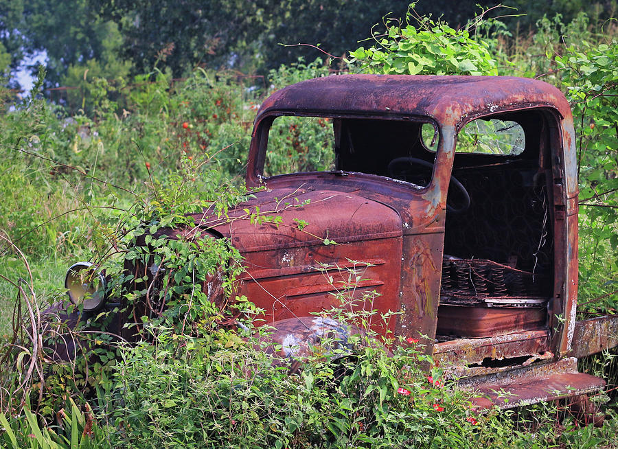 Yard Truck Photograph by Christopher McKenzie | Fine Art America