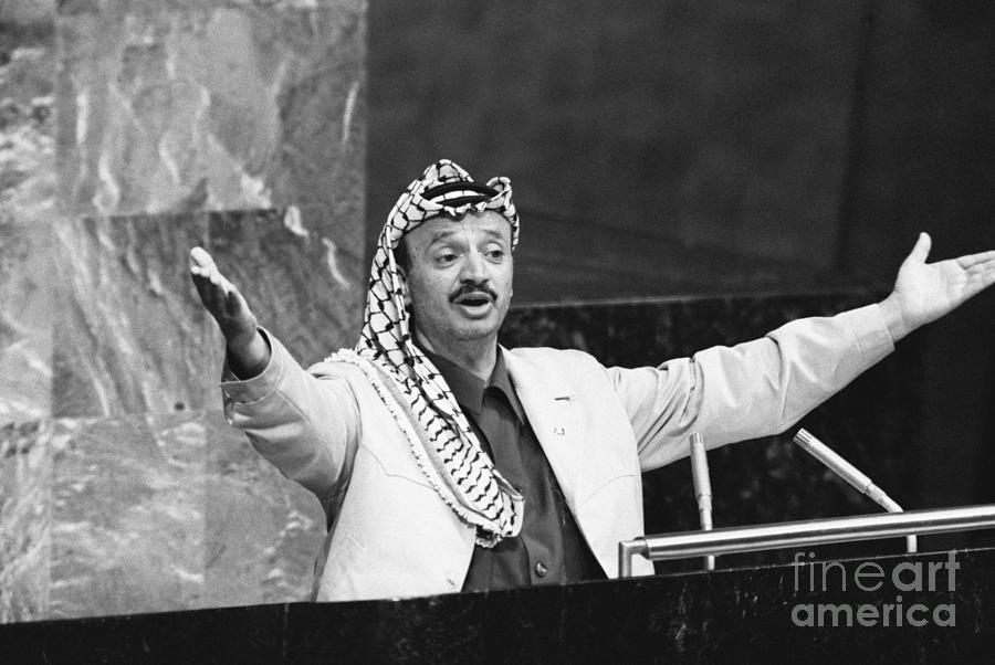 Yasser Arafat Making Open-armed Gesture Photograph by Bettmann