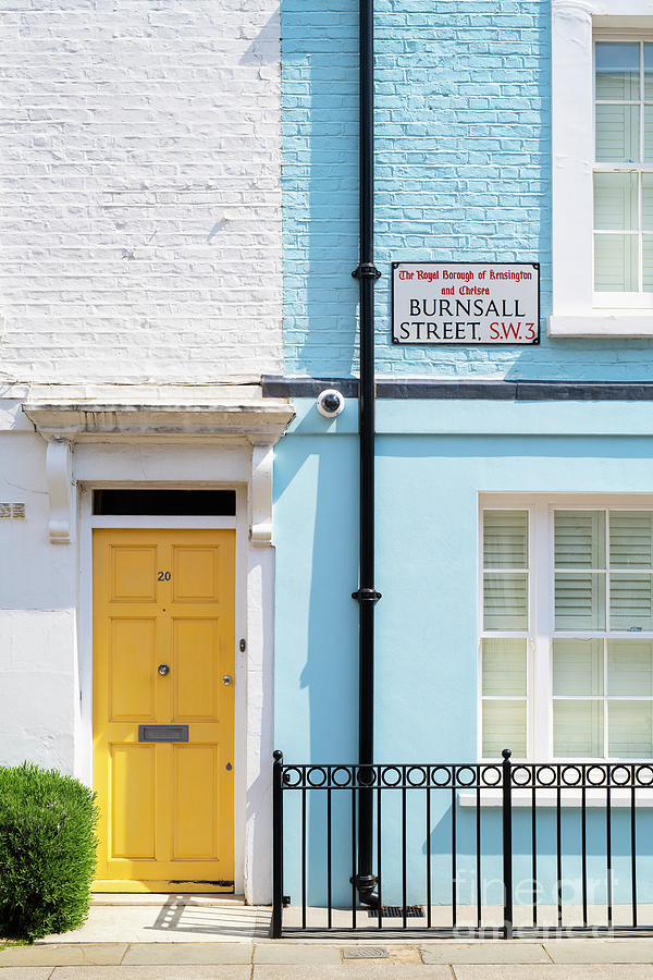 Yellow Door Burnsall Street Chelsea Photograph by Tim Gainey