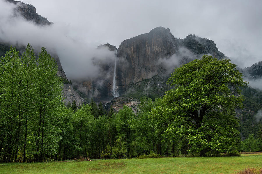Yosemite Falls - 00147-2 Photograph by Jerry Owens