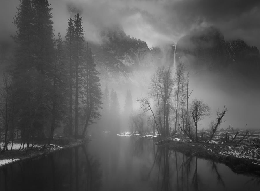 Yosemite National Park Photograph - Yosemite Falls In Fog by Aidong Ning
