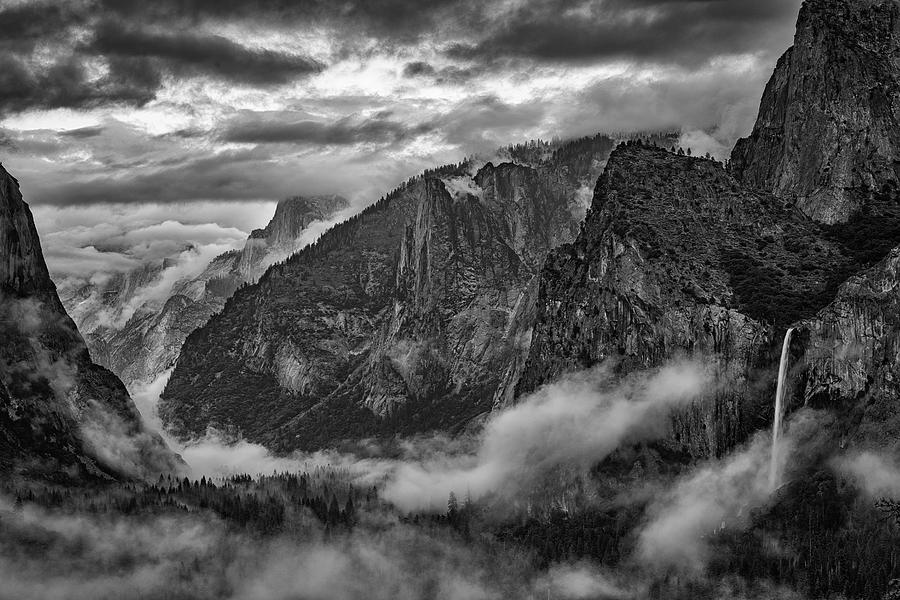 Landscape Photograph - Yosemite Tunnel View by Bjoern Alicke