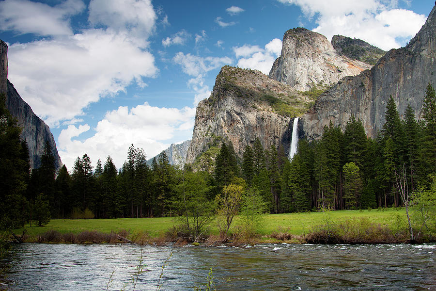 Yosemite Valley by Ritu Vincent