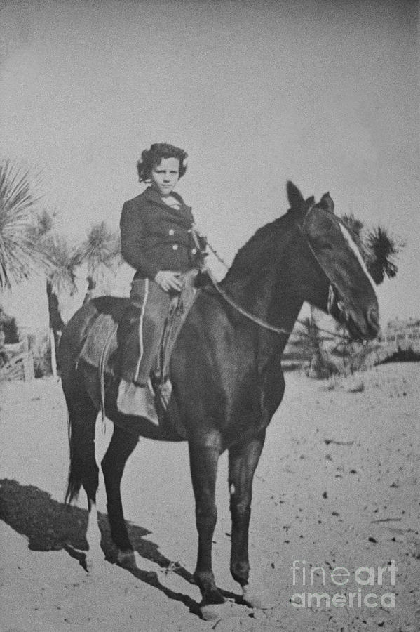 Young Sandra Oconnor On Horseback Photograph by Bettmann
