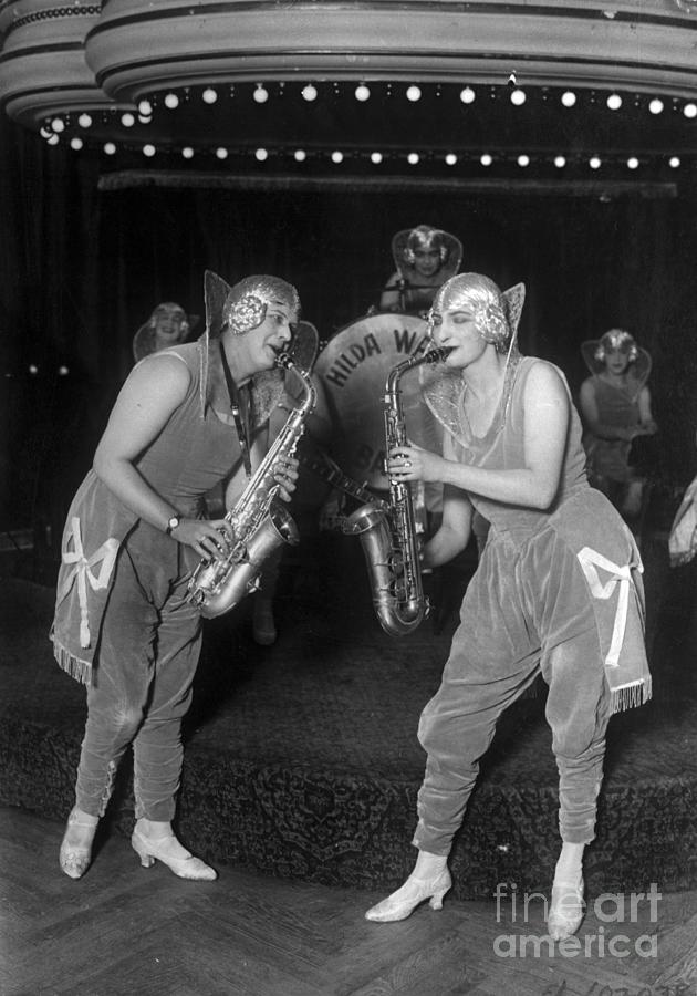 Young Women Playing Saxophones Photograph by Bettmann