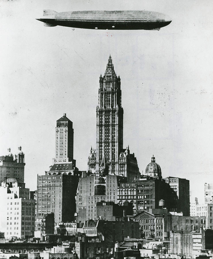 Zeppelin Above Woolworth Building Photograph by Herbert Orth