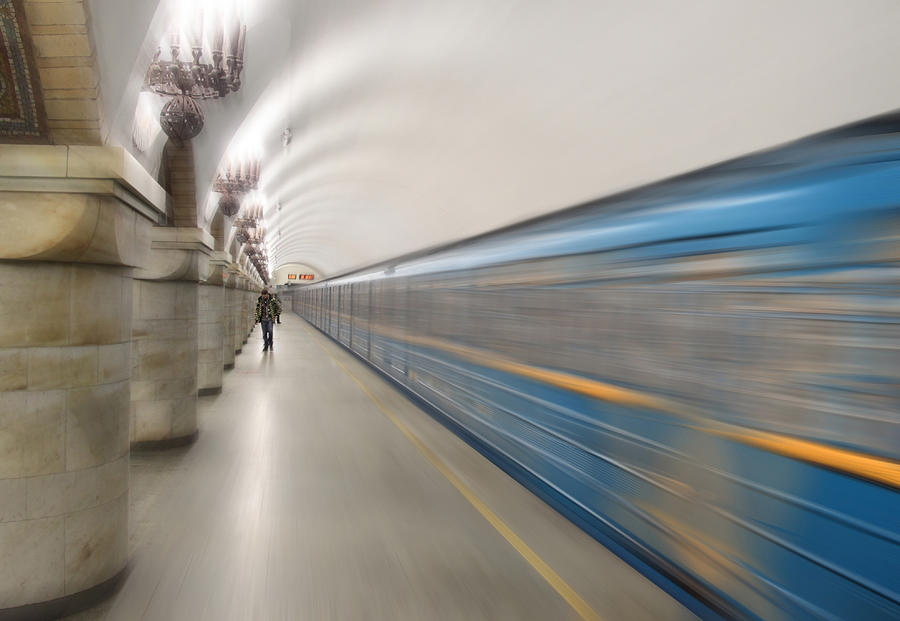 Metro Photograph - Zoloti Vorota by Alexander Kiyashko
