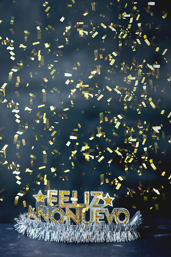  Feliz Año Nuevo Message In A Party Tiara With Confetti Photograph by Carol Yepes