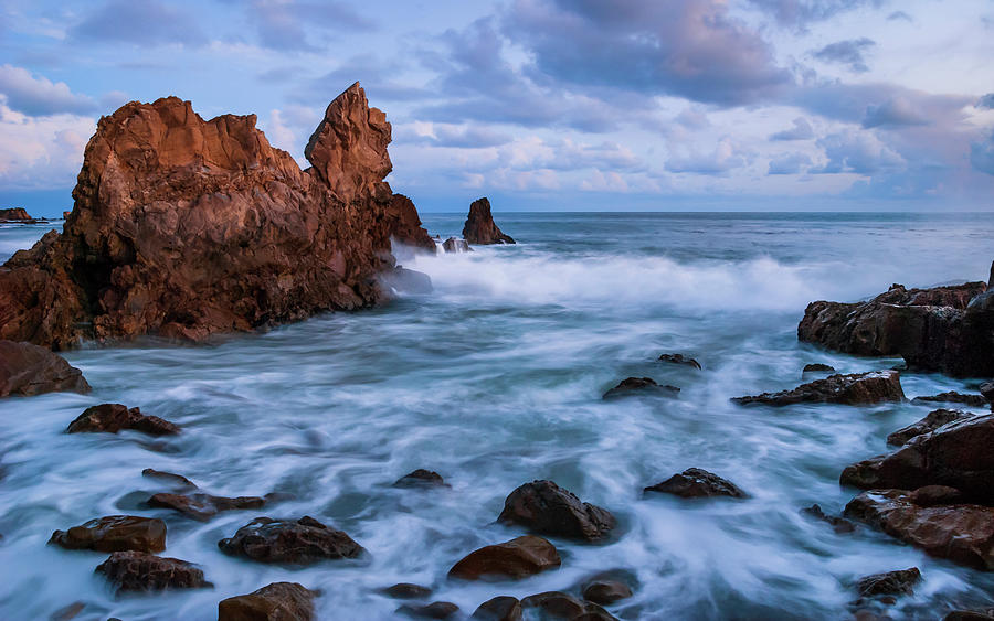 Nature Photograph - Pacific Tide by Radek Hofman