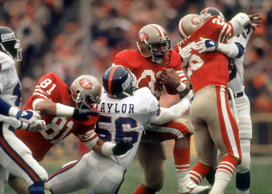 1984 NFC Divisional Playoff Game - New York Giants vs San Francisco 49ers - December 29, 1984 Photograph by Arthur Anderson