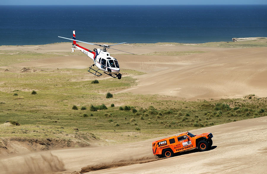 2012 Dakar Rally - Stage One #1 Photograph by Bryn Lennon