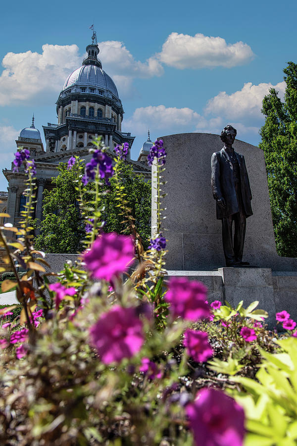 Abraham Linclon statue at the Illinois state capitol in Springfield Illinois #1 Photograph by Eldon McGraw
