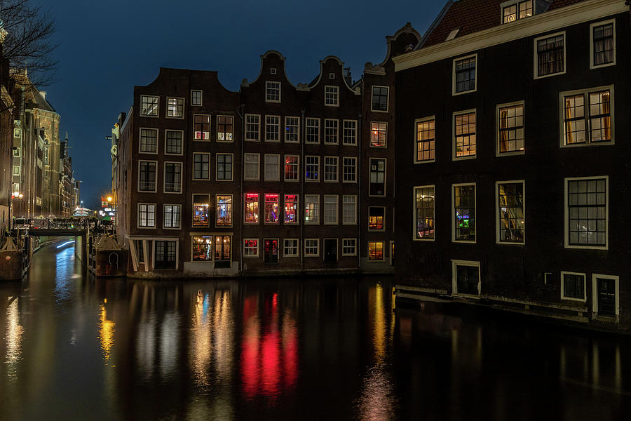 Amsterdam by night #1 Photograph by Pietro Ebner