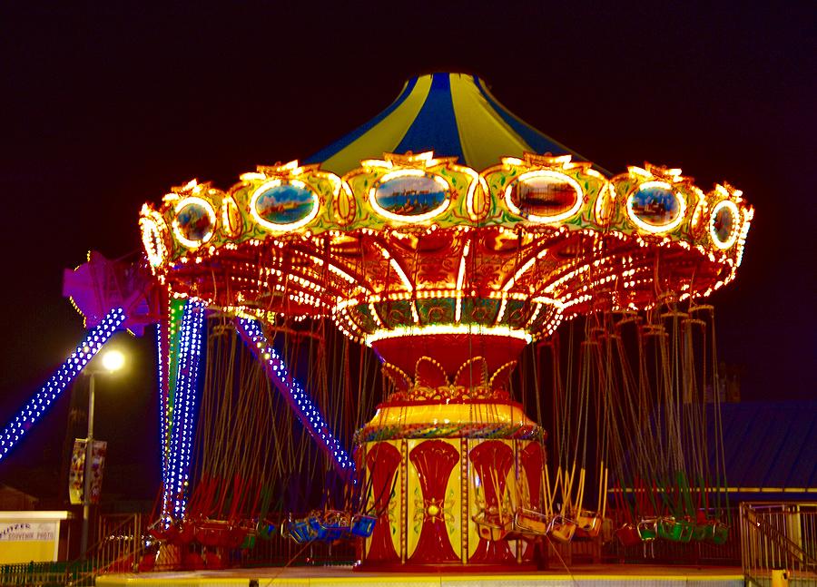 Amusement Park Photograph by Deb Stone - Fine Art America