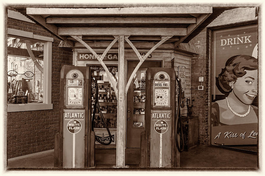 Antique Gas Pumps #1 Photograph by Paul Giglia