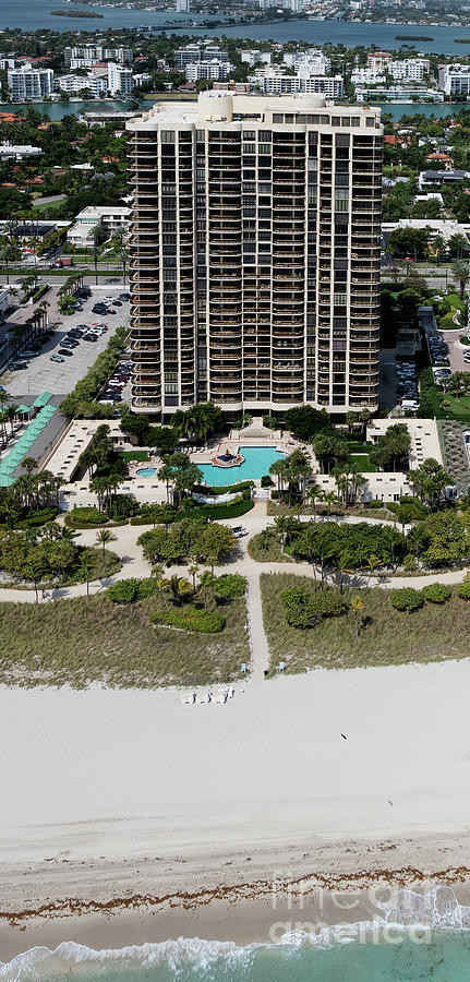 Bal Harbour Tower Condos Aerial #1 Photograph by David Oppenheimer