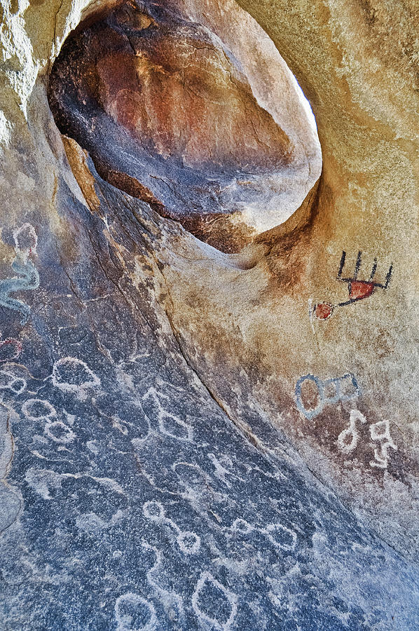Barker Dam Petroglyph Boulder Photograph by Kyle Hanson