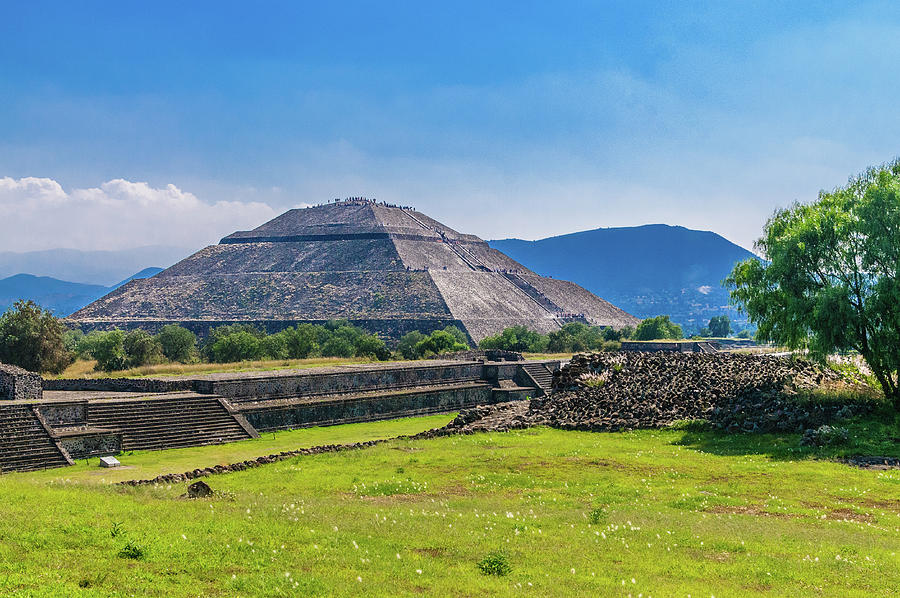 Beautiful view on the Pyramid of the Sun in the archaeology site of ...