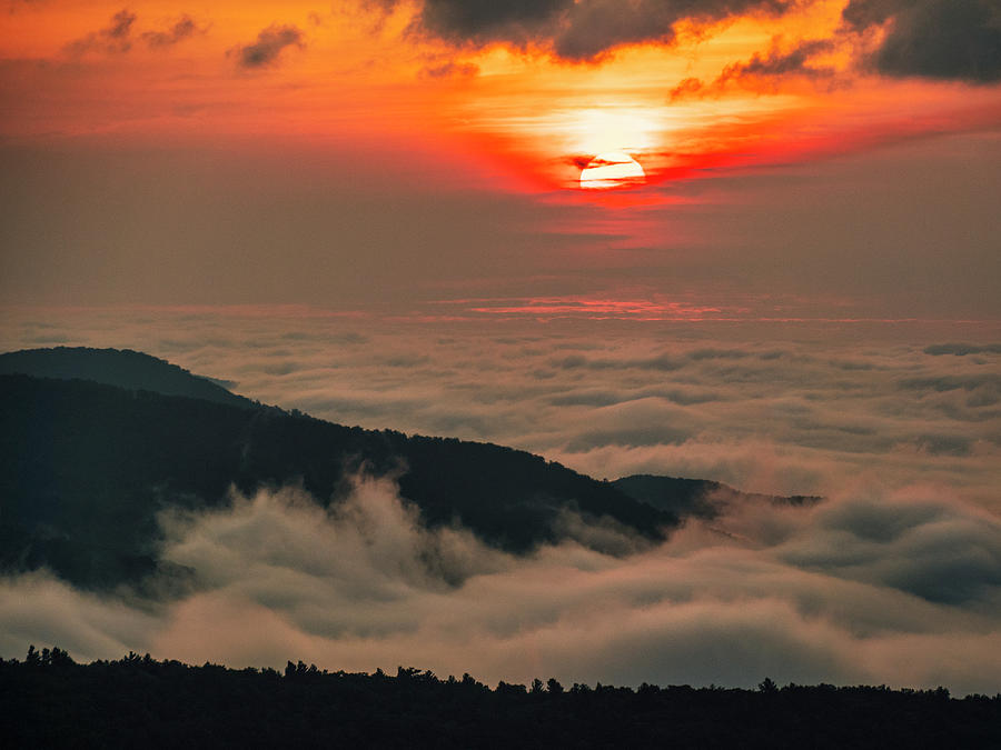 Blue Ridge Sunrise #1 Photograph by Minnie Gallman