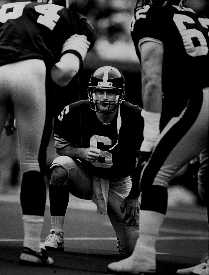 Bubby Brister - Pittsburgh Steelers #1 Photograph by The Sporting News