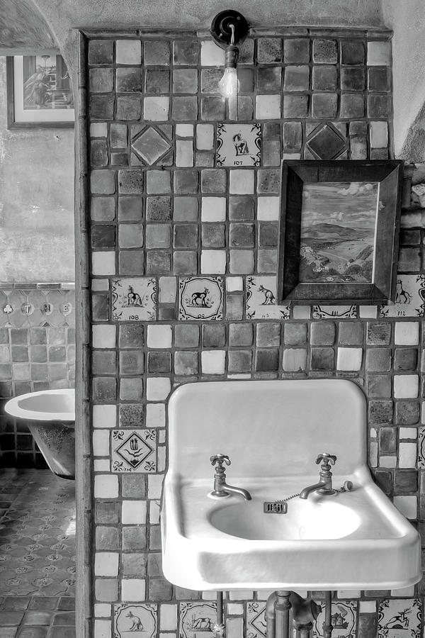  Fonthill Bathroom BW Photograph by Susan Candelario