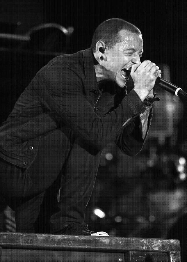 Chester Bennington-04 Digital Art by Kha Dieu Vuong - Fine Art America