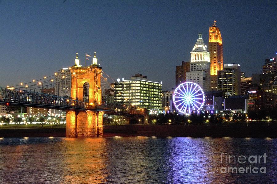 Cincinnati Skyline Photograph By Paul Lindner