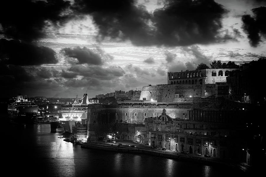 City Of Valleta In Malta At Twilight #2 Photograph by Artur Bogacki