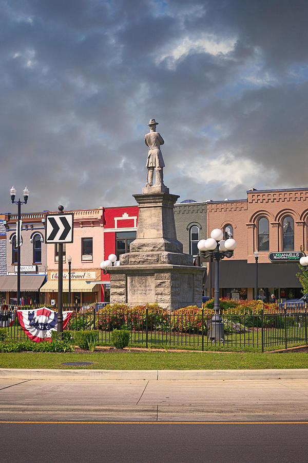 Confederate Monument Lebanon TN #1 Photograph by Chris Smith