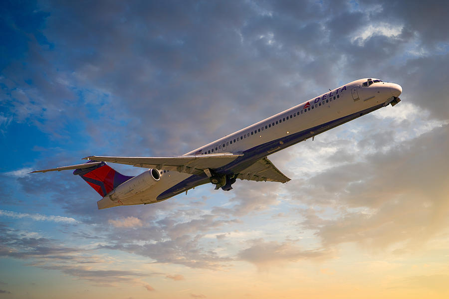 Delta MD-88 #1 Photograph by Chris Smith