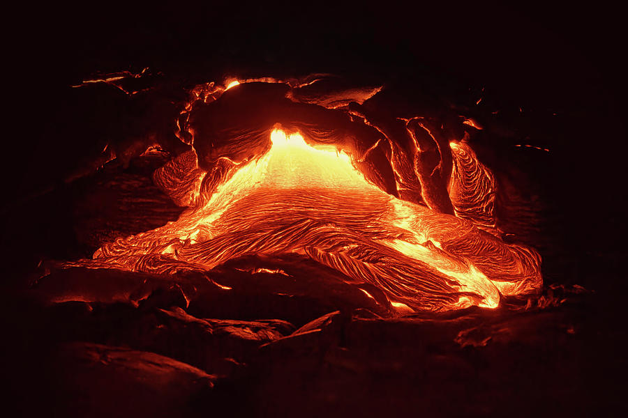 how hot is magma