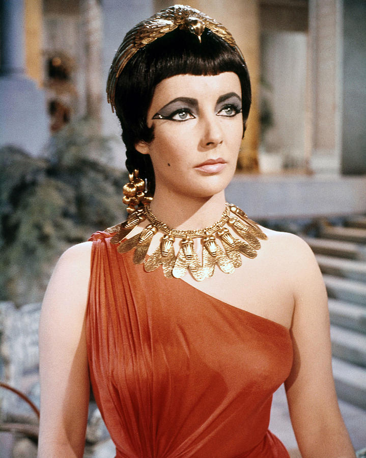 ELIZABETH TAYLOR in CLEOPATRA -1963-, directed by JOSEPH L. MANKIEWICZ. #1 Photograph by Album
