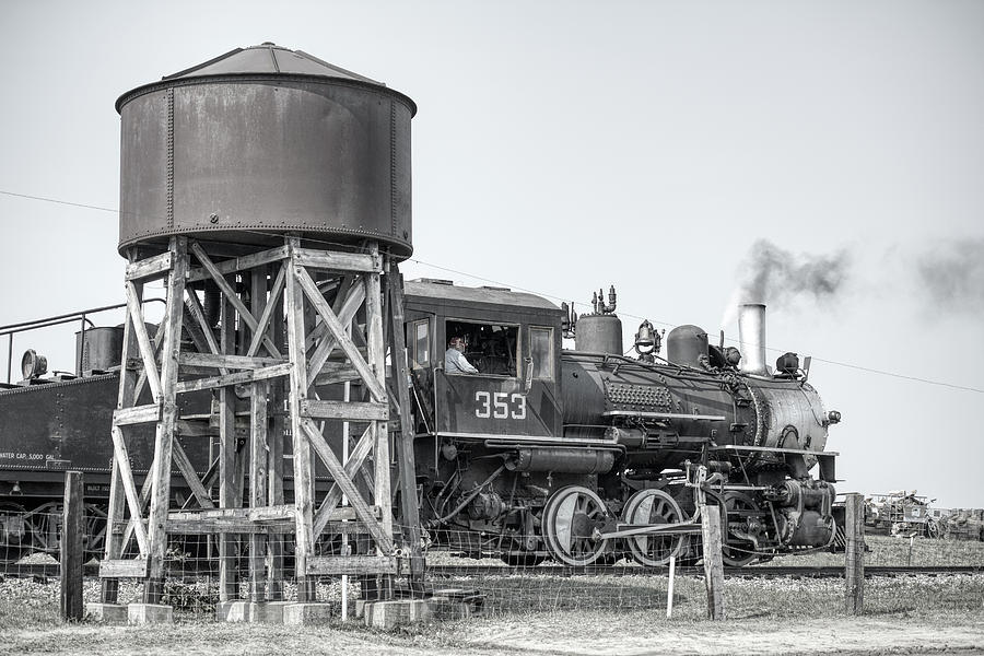 Engine 353 #1 Photograph by Paul Freidlund