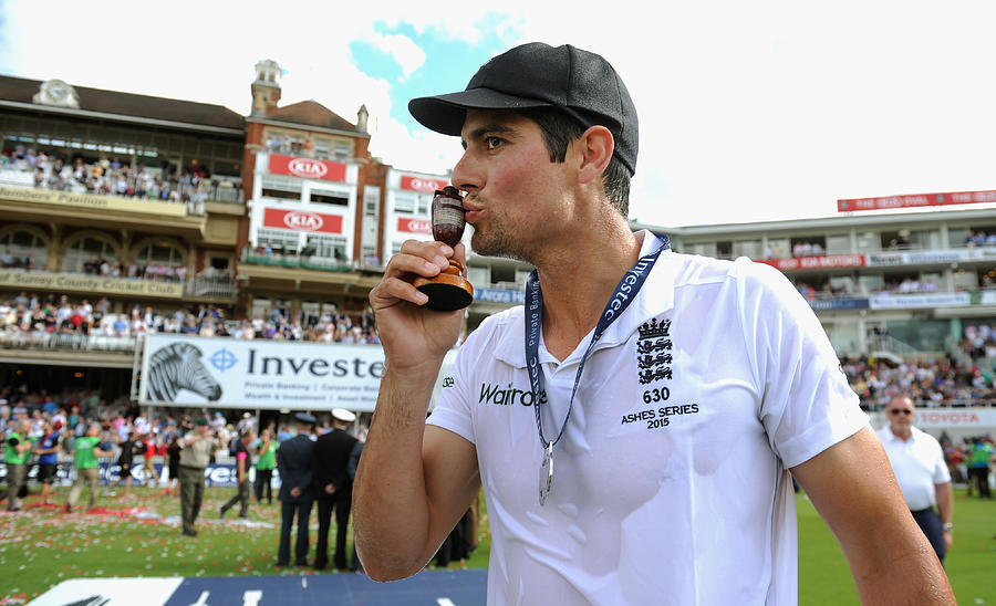 England v Australia: 5th Investec Ashes Test - Day Four #1 Photograph by Gareth Copley