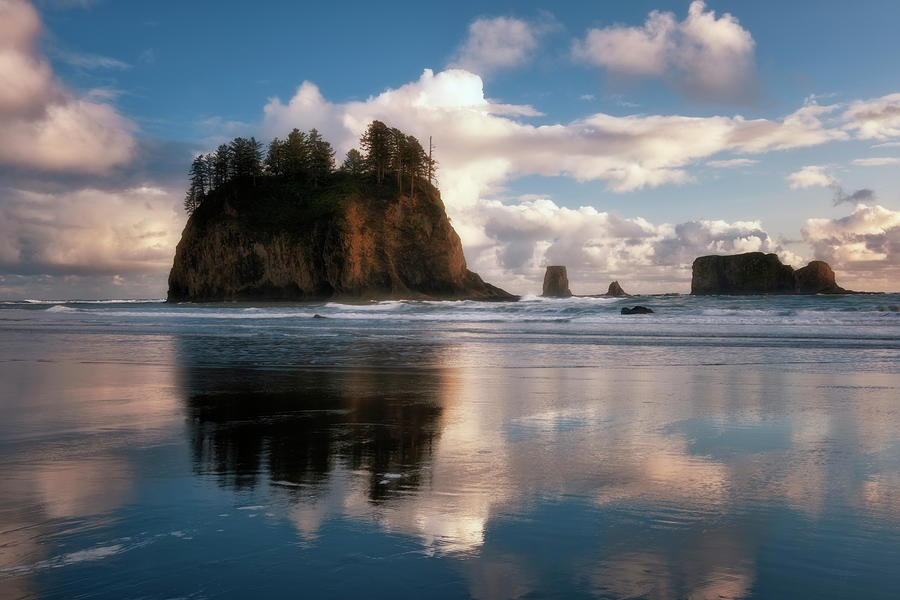 Evening Light Warmth On The Offshore Crying Lady Rock And Quillayute 