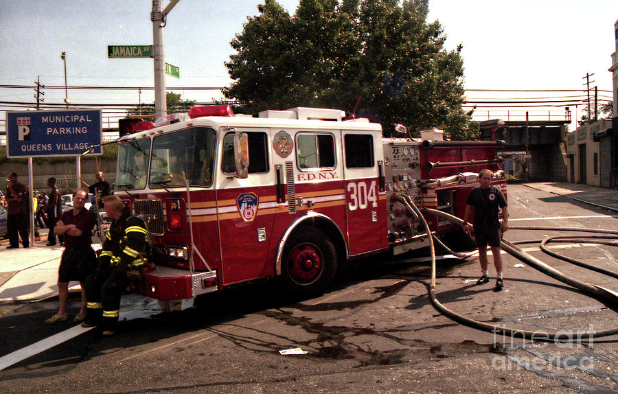 FDNY Engine 304 #1 Photograph by Steven Spak