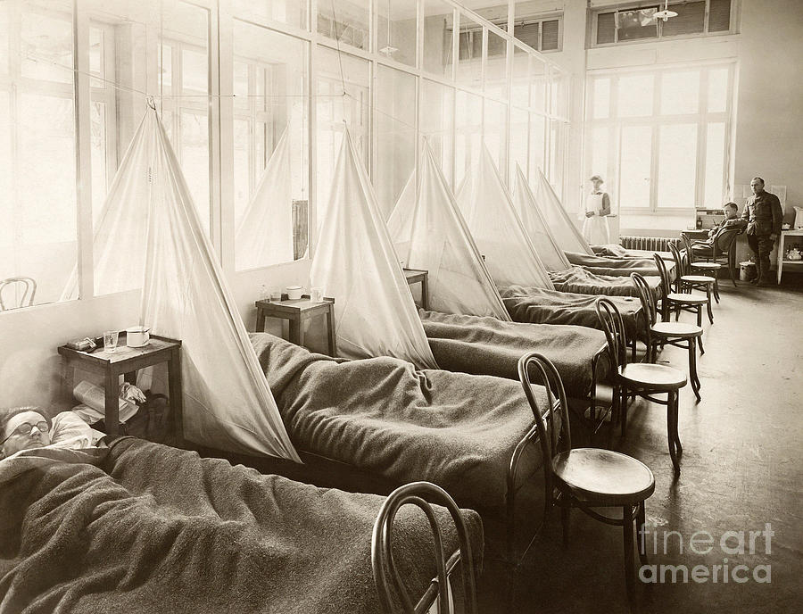 Flu Pandemic, 1919 #1 Photograph by Granger