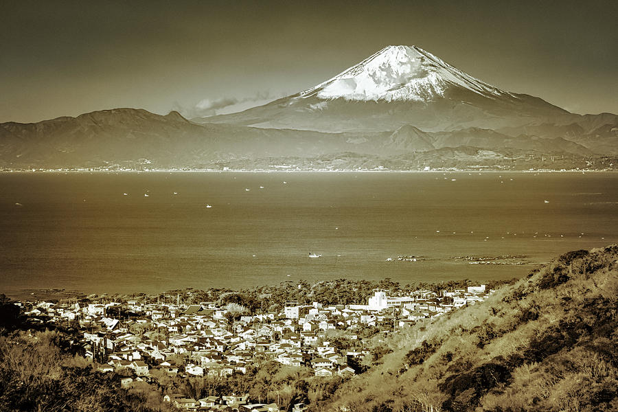 Fuji 10 #1 Photograph by Bill Chizek