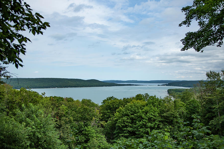 Glen Lake from Pierce Stocking Scenic Drive in Sleeping Bear Dun ...