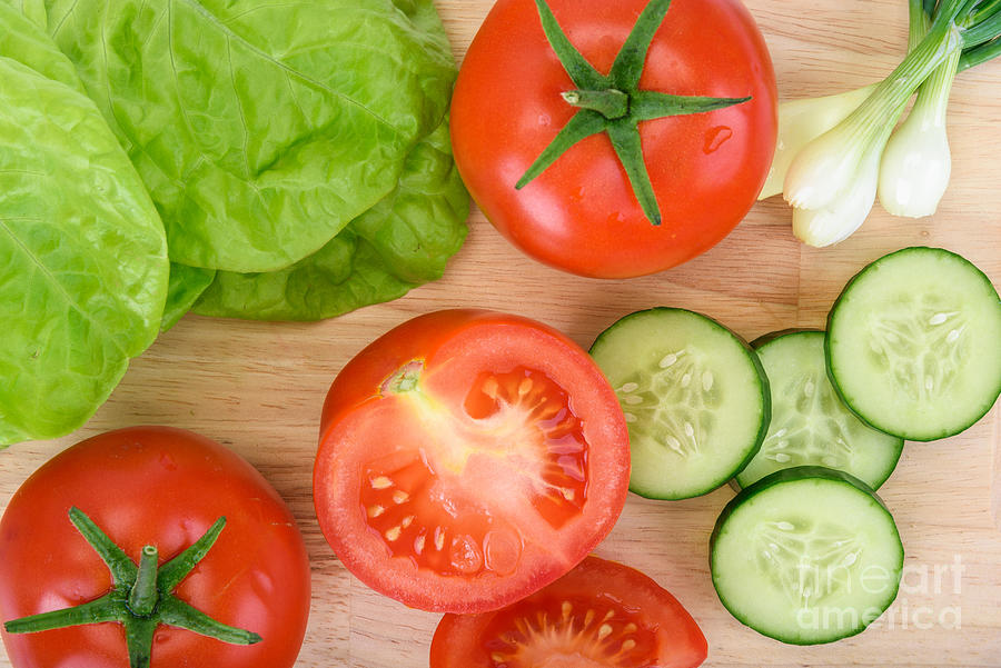 https://images.fineartamerica.com/images/artworkimages/mediumlarge/3/1-group-of-fresh-vegetables-wdnet-studio.jpg