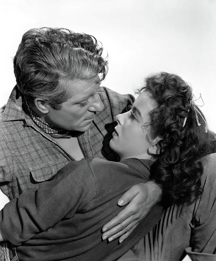 IDA LUPINO and JEAN GABIN in MOONTIDE -1942-, directed by ARCHIE MAYO. #1 Photograph by Album
