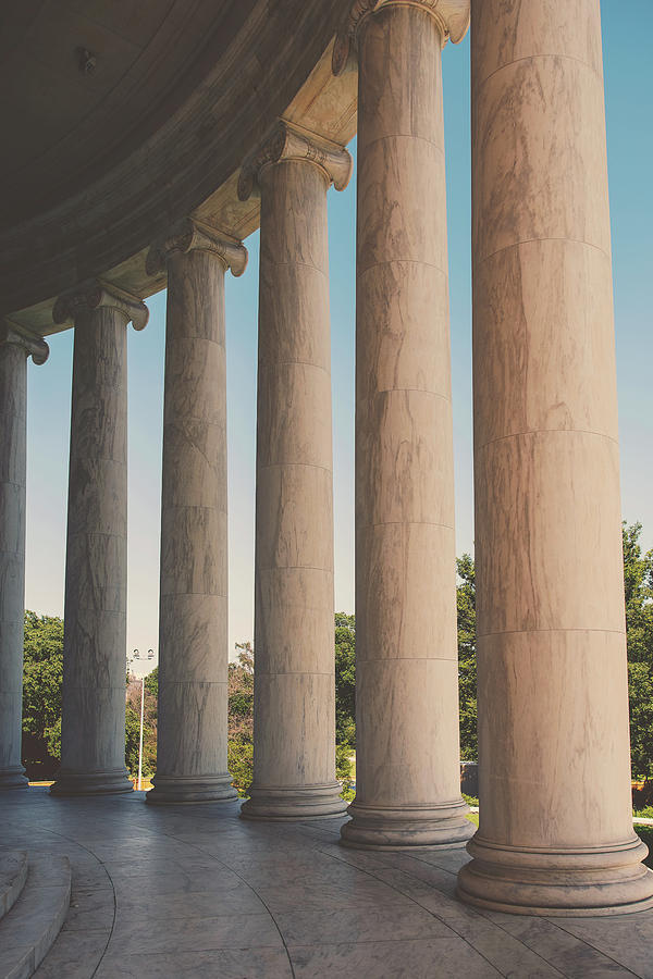 Jefferson Memorial #2 Photograph by Ray Devlin