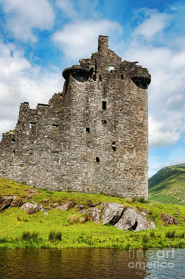 Kilchurn Castle Facade Photograph by Antony McAulay - Fine Art America