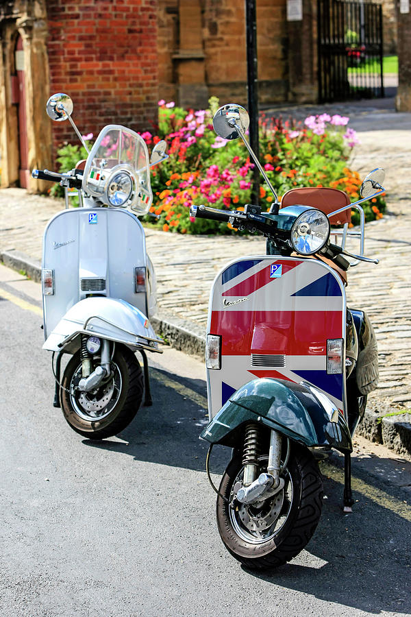 Lambretta scooters #1 Photograph by Chris Smith