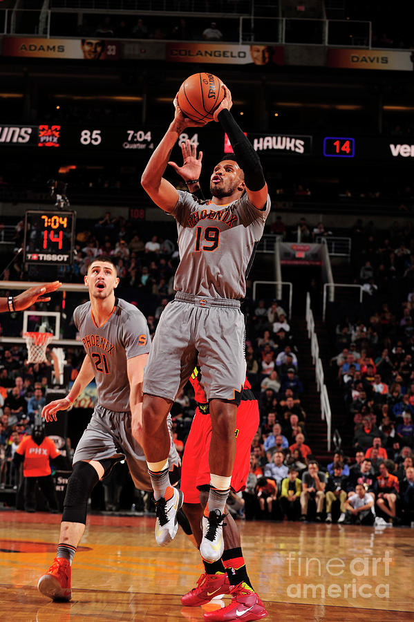 Leandro Barbosa Photograph by Barry Gossage Leandro Barbosa Photograph by Barry Gossage