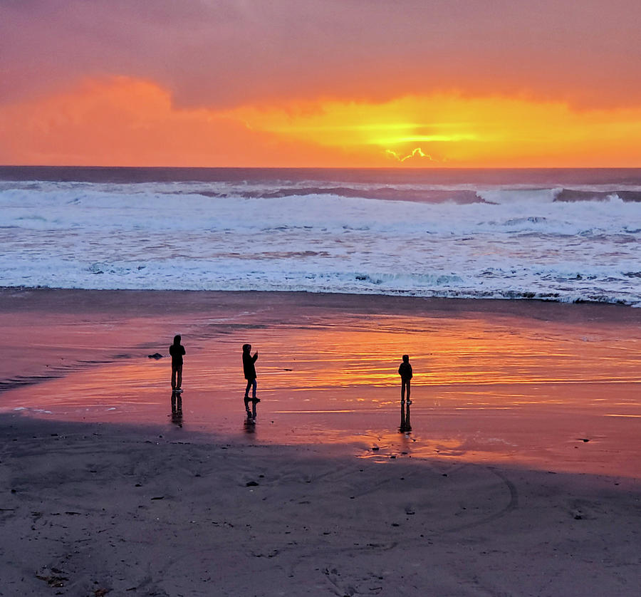 Lincoln City Sunset Photograph By Brian Orion - Fine Art America