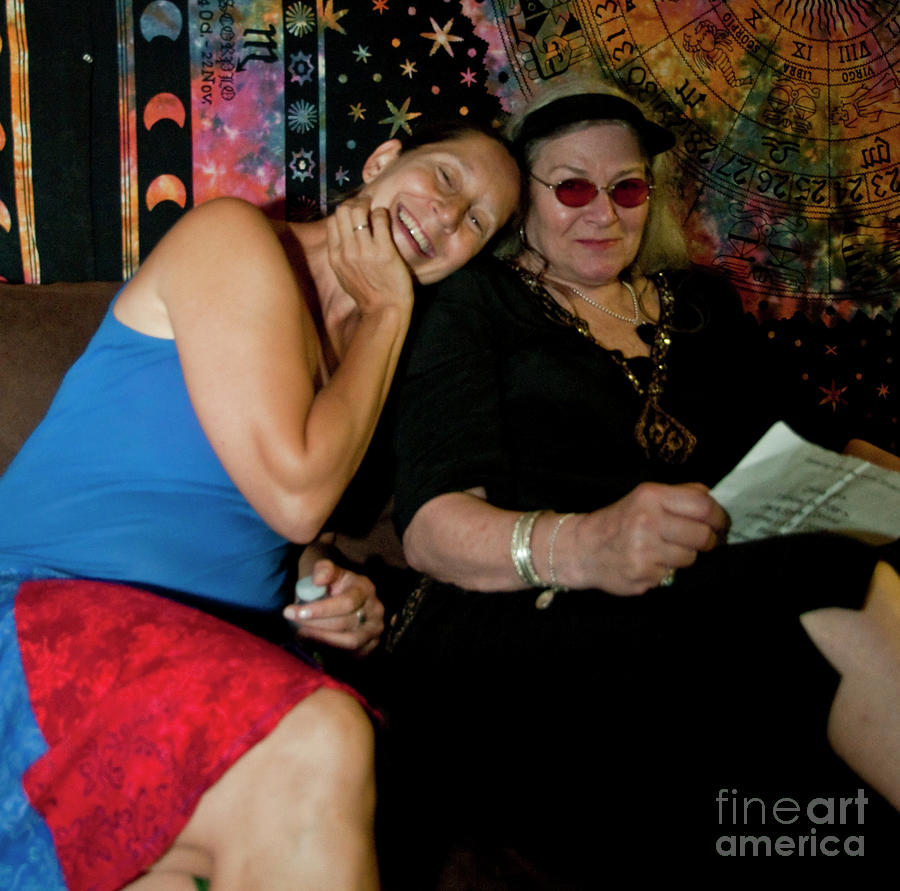 Lisa Mackey and Donna Jean Godchaux #1 Photograph by David Oppenheimer