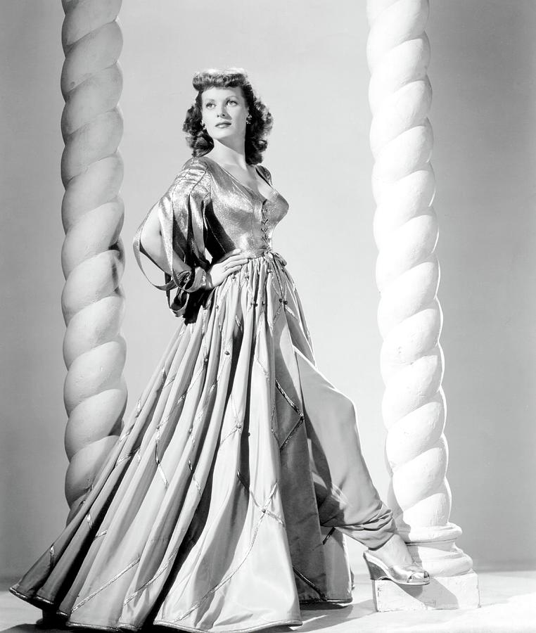 MAUREEN O'HARA in BAGDAD -1949-, directed by CHARLES LAMONT. Photograph ...