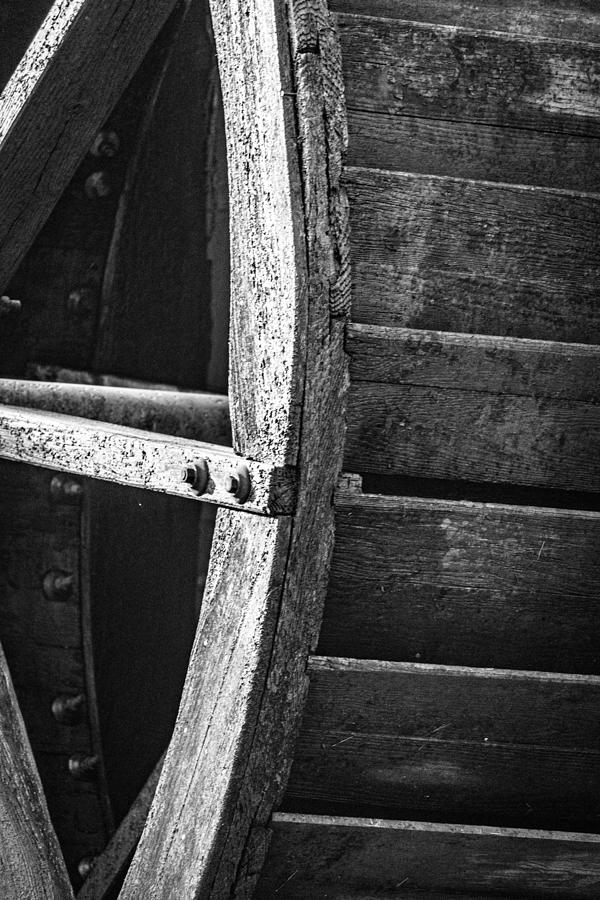 Mill Wheel #1 Photograph by Rick Nelson