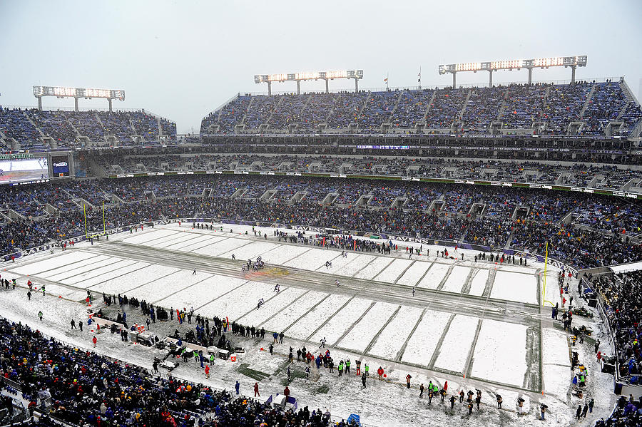 Minnesota Vikings v Baltimore Ravens #1 Photograph by Patrick Smith